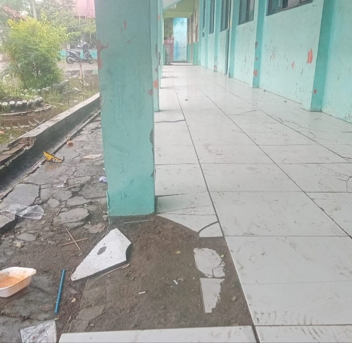 Dana BOS SDN Telukbango 5 di Sorot: Bangunan Gedung Sekolah Terlihat Kusam
